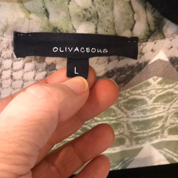 Oliviaceous blouse - Picture 2 of 6